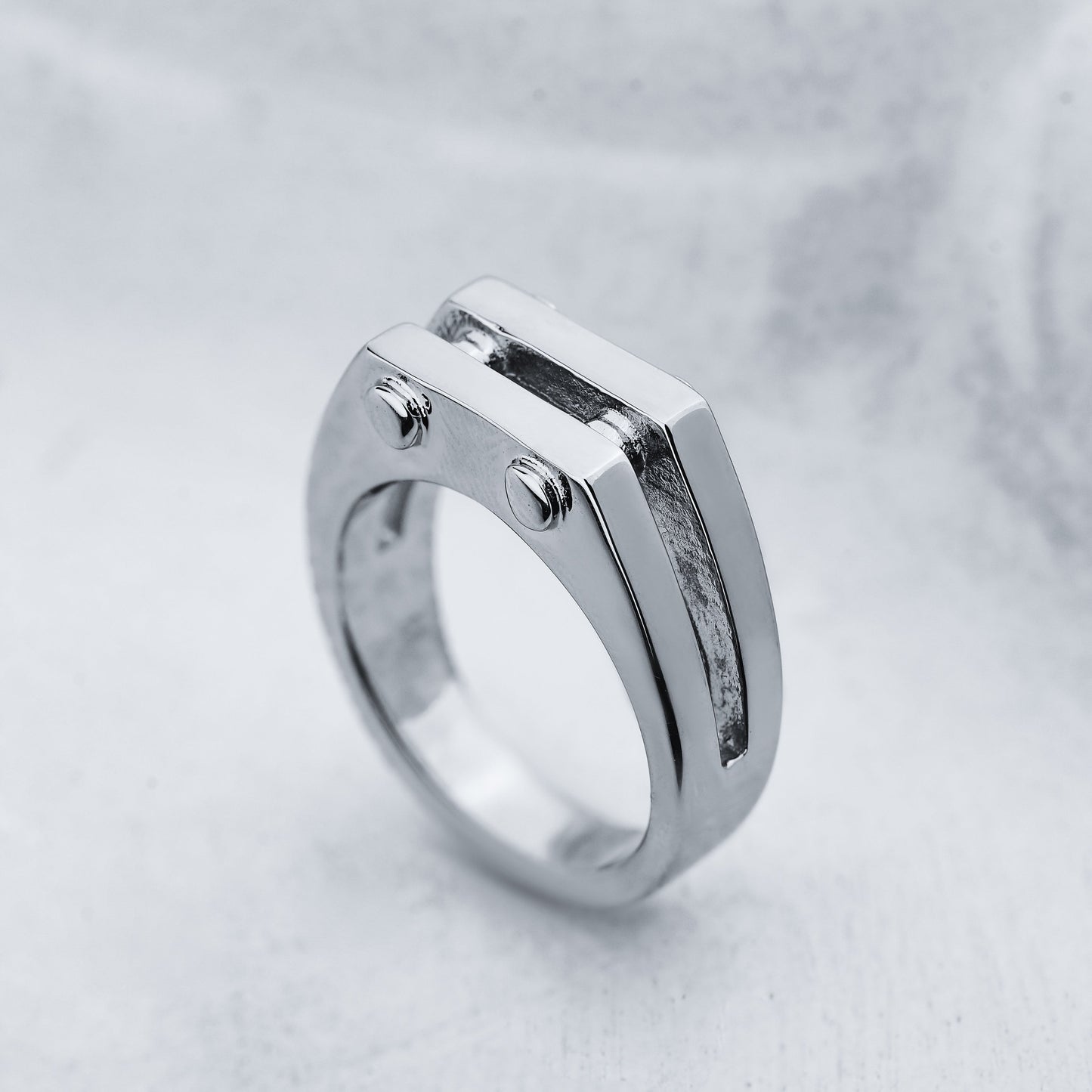 Nhẫn Thời Trang Stainless Steel Screws Elder