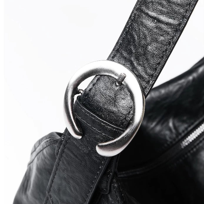 BLACK MELT SHOULDER BAG
