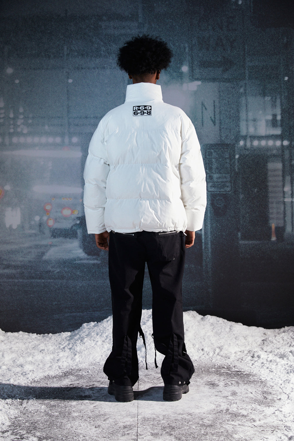 R69 DEVOUR REALITY JACKET