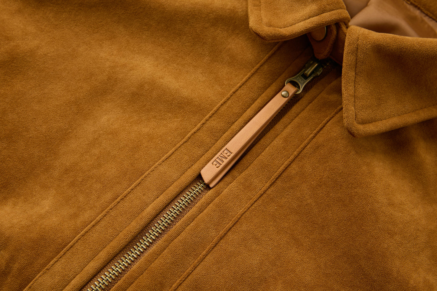 NOISELESS FIRE JACKET