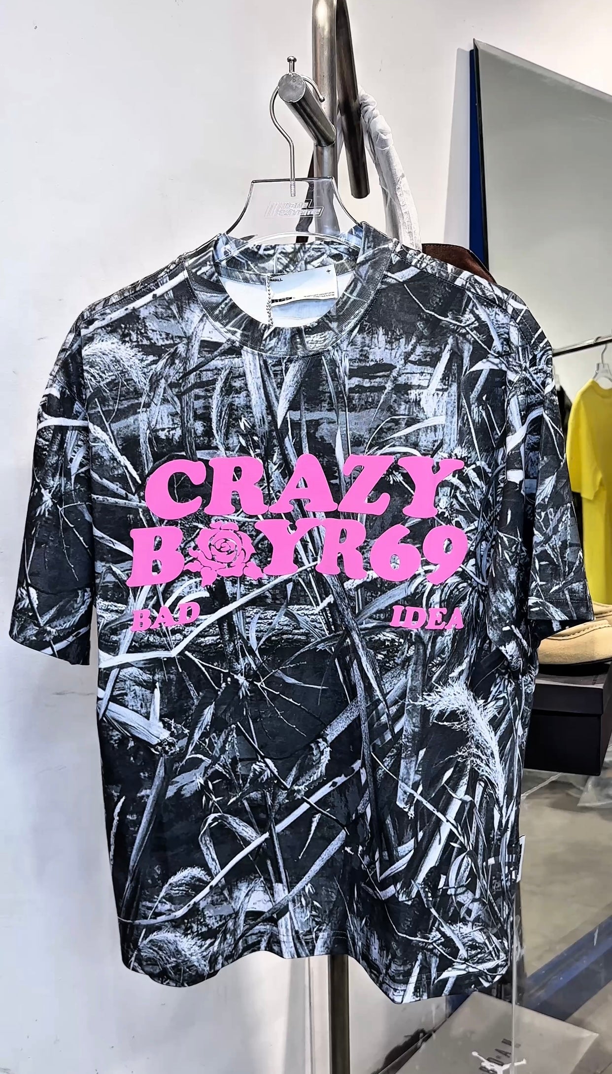 R69 CRAZY BOY T-SHIRT
