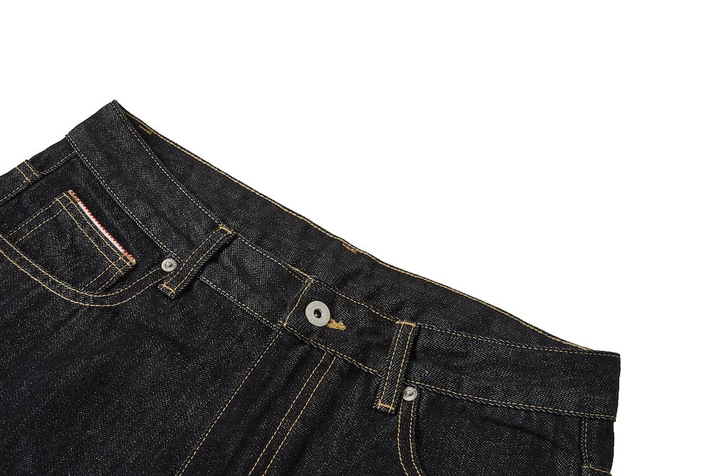 LOOSE FIT SELVED PANTS